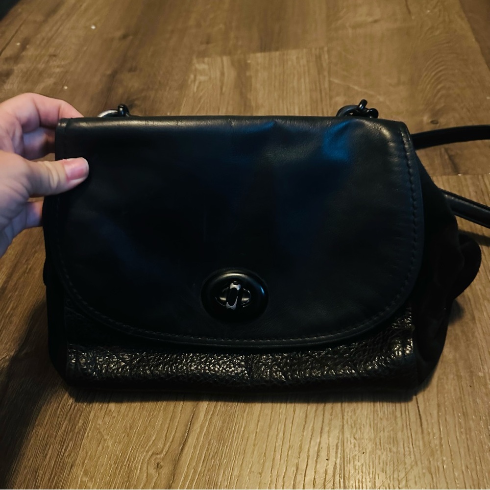 Faye coach lather crossbody
